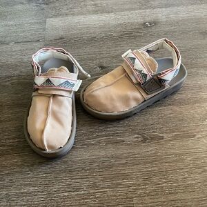 Reebok Tan Kids Moccasins with Patterned Strap
